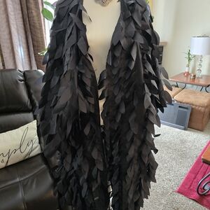 Elegant Black Kimono with Leaf Design